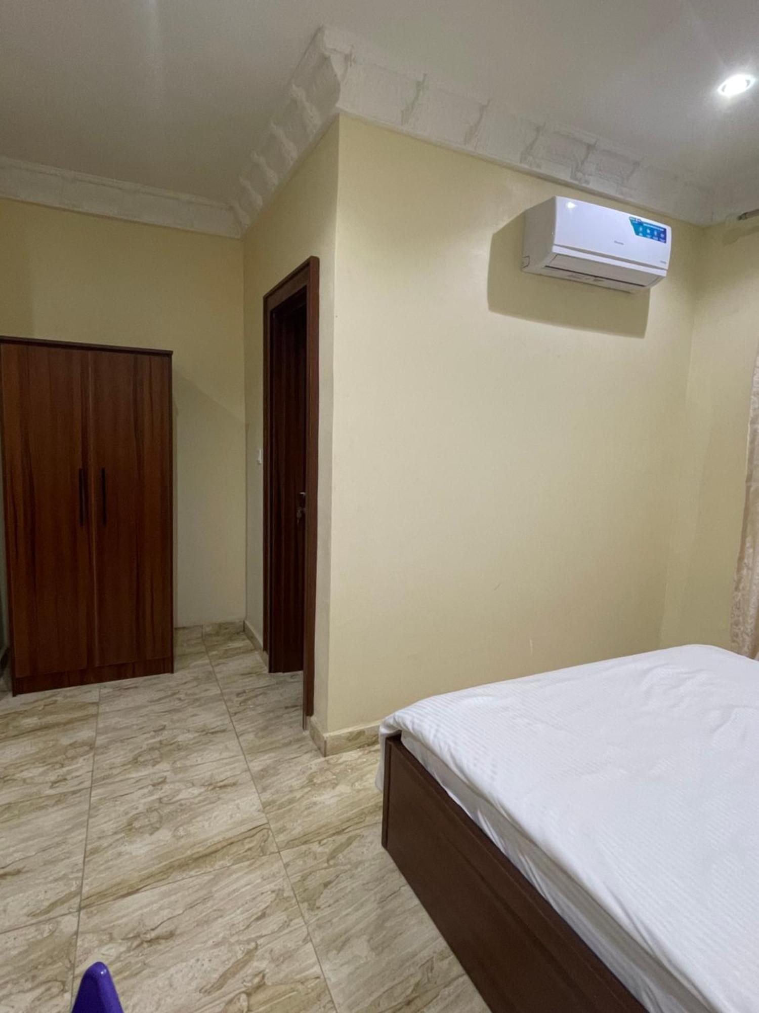 Pilgrim Place Hotel Rubuchi Екстериор снимка